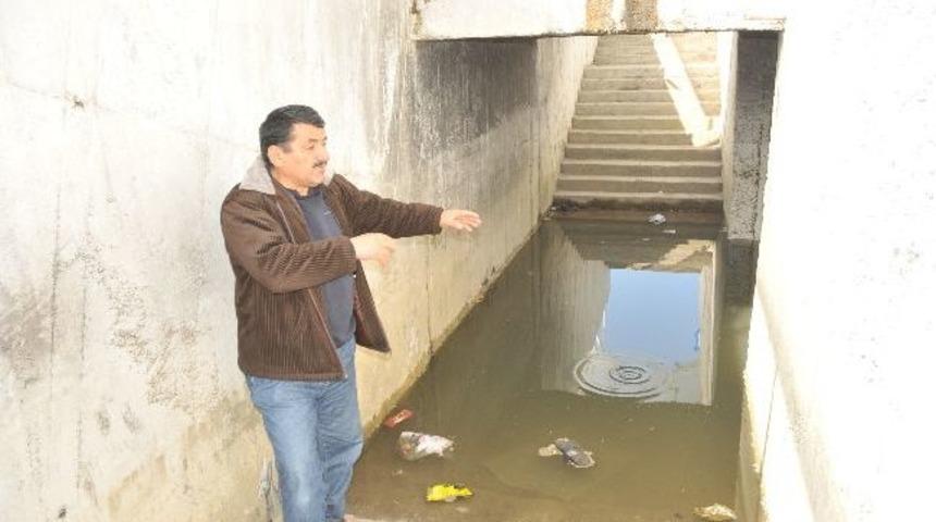 D&uuml;zce D-100 Karayolu &Uuml;&ccedil;k&ouml;pr&uuml; K&ouml;y&uuml;nde Kavşak Tepkisi