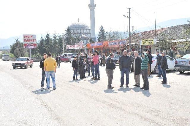 Düzce D-100 Karayolu Üçköprü Köyünde Kavşak Tepkisi