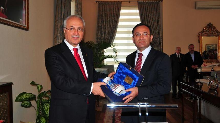 Bozdağ: İsrail, Mavi Marmara Olayıyla Ilgili &Ccedil;ok A&ccedil;ık Bir Şekilde &Ouml;z&uuml;r Diledi