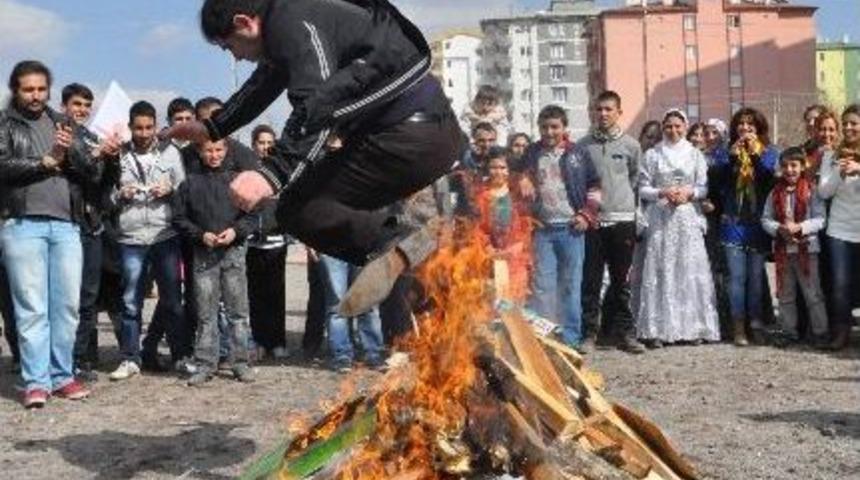 Nevruz Kutlamasında Birlik Ve Beraberlik Mesajları Verildi