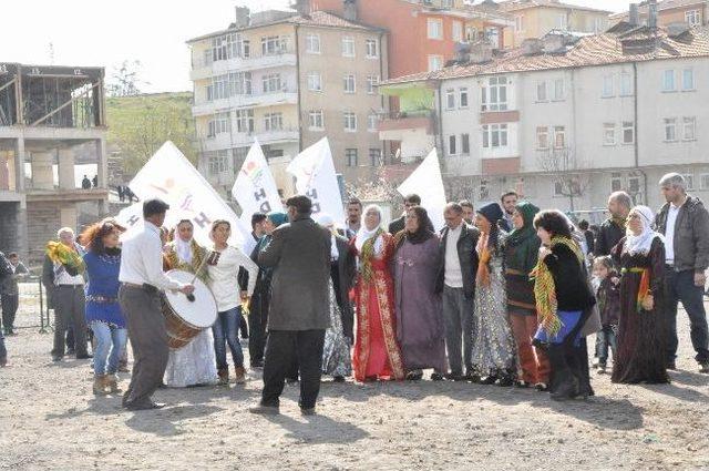 Nevruz Kutlamasında Birlik Ve Beraberlik Mesajları Verildi