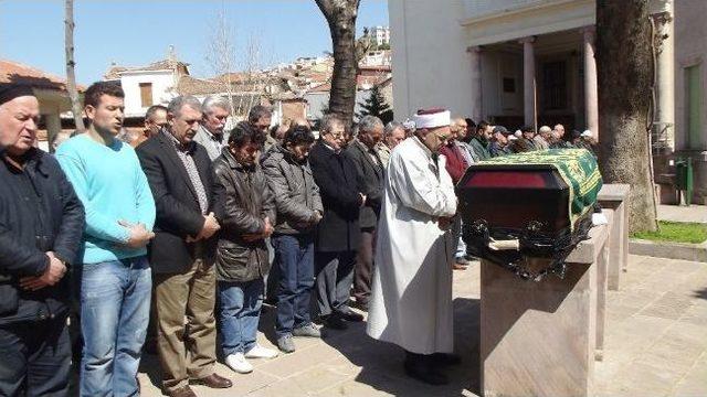 Kaya Üzerindeki Atatürk Heykeli Yetim Kaldı