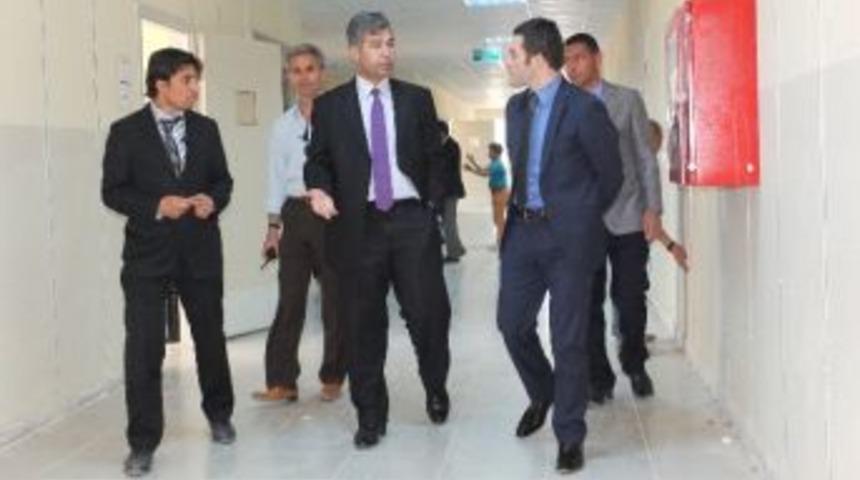 Siverek Kaymakamı Erkal, Harran Konteyner Kenti Ziyaret Etti