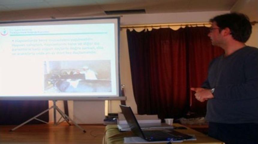 G&uuml;m&uuml;şhane&rsquo;de Rehber &Ouml;ğretmenlere Kkka Eğitimi