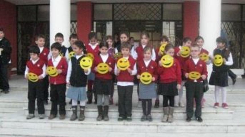 Bah&ccedil;eşehir Koleji&rsquo;nde D&uuml;nya Mutluluk G&uuml;n&uuml; Kutlandı