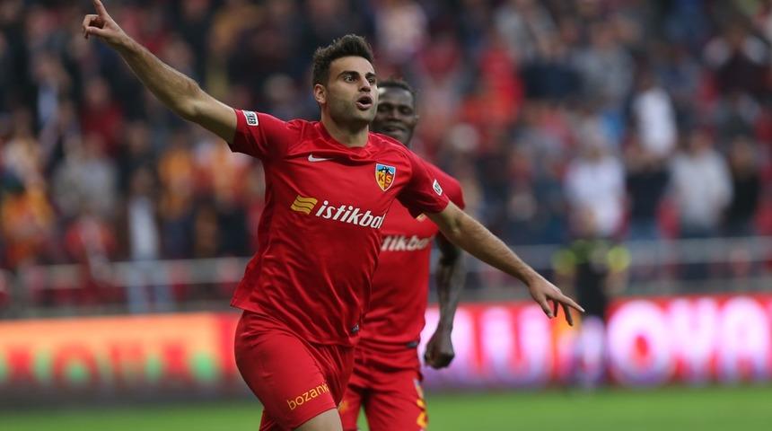 Deniz Türüç: 10 milyon getiren bonservisimi alır!