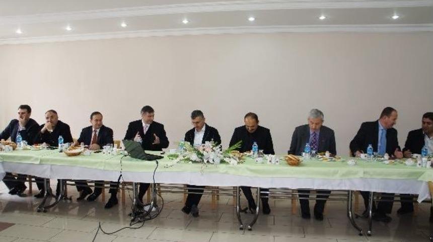 Vali Bektaş, İşadamlarına &Ccedil;ıkıştı