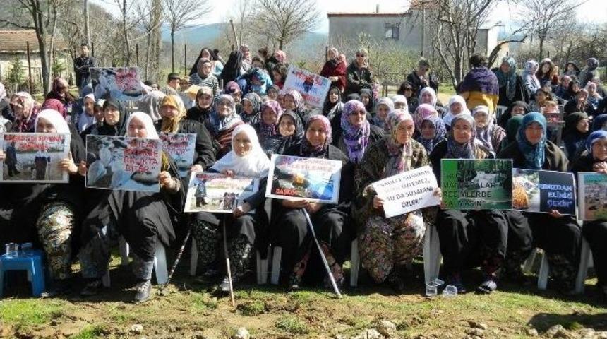 Suları &Ccedil;amur Akan K&ouml;yl&uuml;ler Dertlerini Şiire D&ouml;kt&uuml;