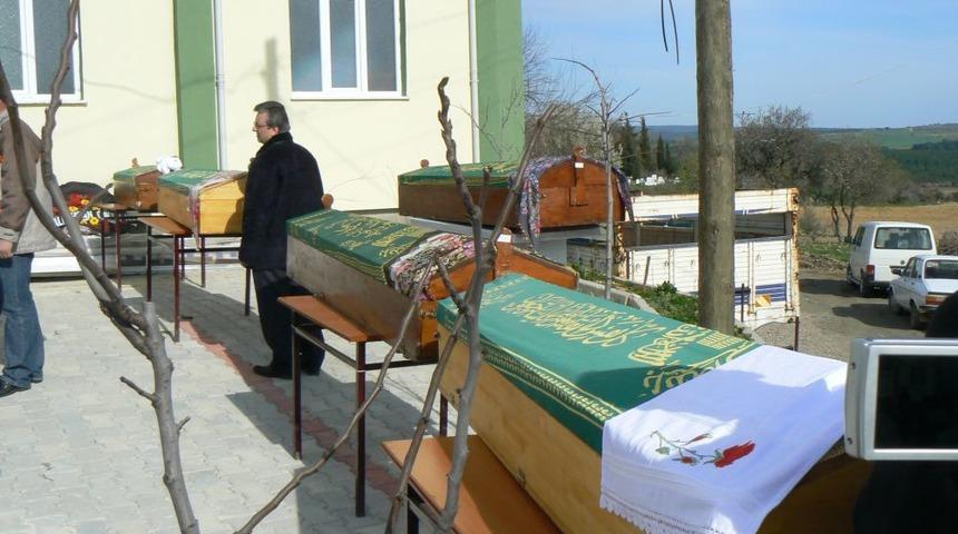 Keşan&rsquo;da Kazada &Ouml;len 5 Kişi Toprağa Verildi