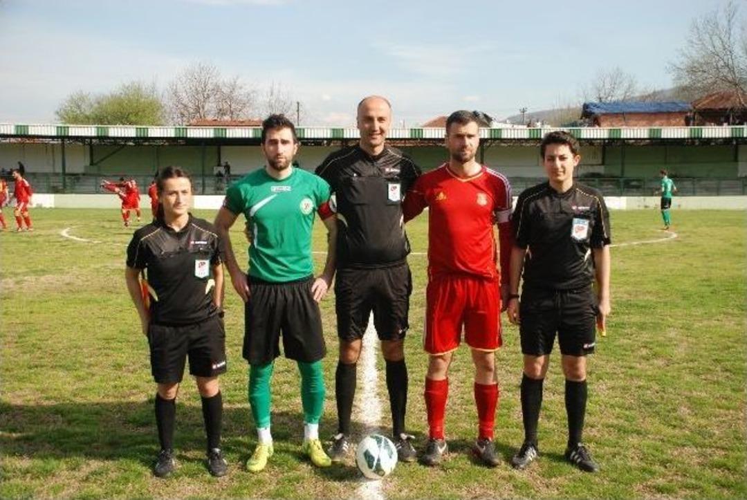 Sapanca Gen&ccedil;likspor: 1 - Karasuspor: 1