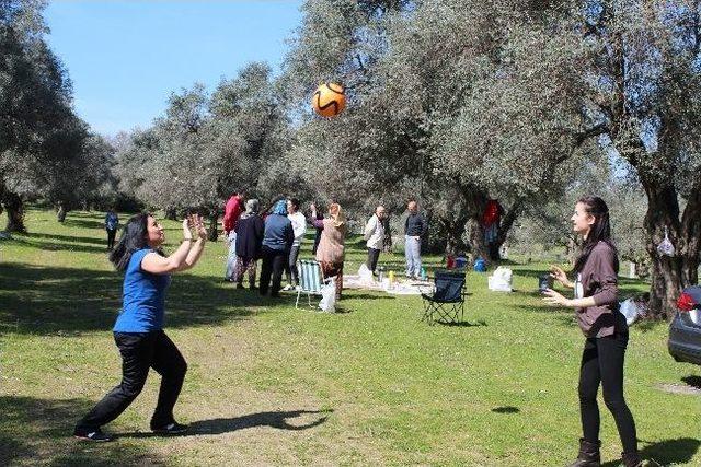 Sultan Nevruz Tire de Huzur İ&ccedil;inde Kutlandı 2