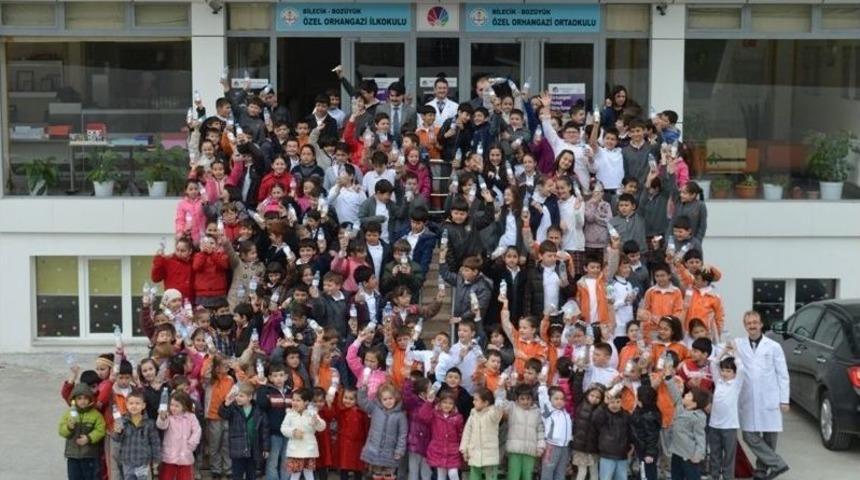 Orhangazili &Ouml;ğrencileri Afrika'da Su Kuyusu A&ccedil;tırıyor