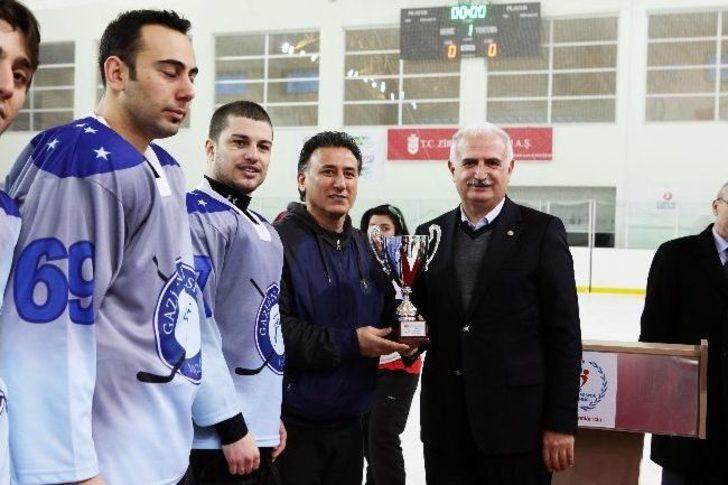 Atatürk Üniversitesi Buz Hokeyi Erkek Takımı Türkiye Şampiyonu G1