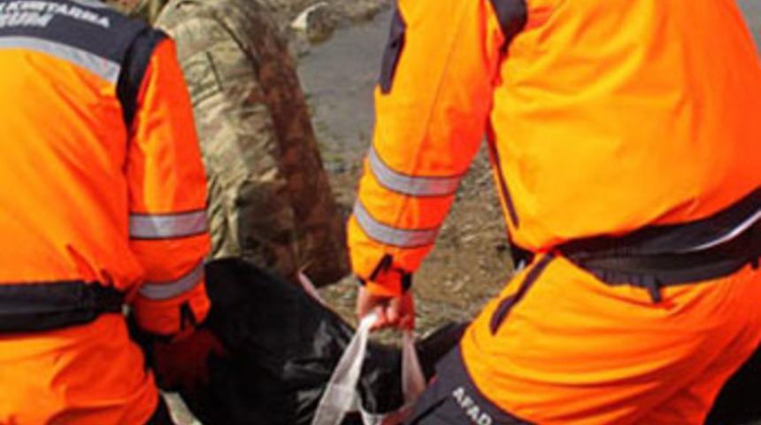 Piknik alanında g&ouml;lette boğuldu