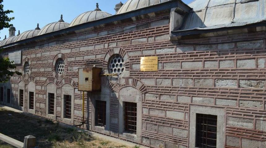 Tarihi K&uuml;t&uuml;phaneler Yenileniyor