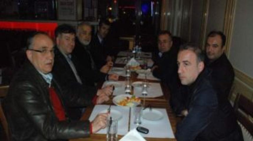 Suriye'deki İ&ccedil; Savaş &Ccedil;erkezleri Vurdu