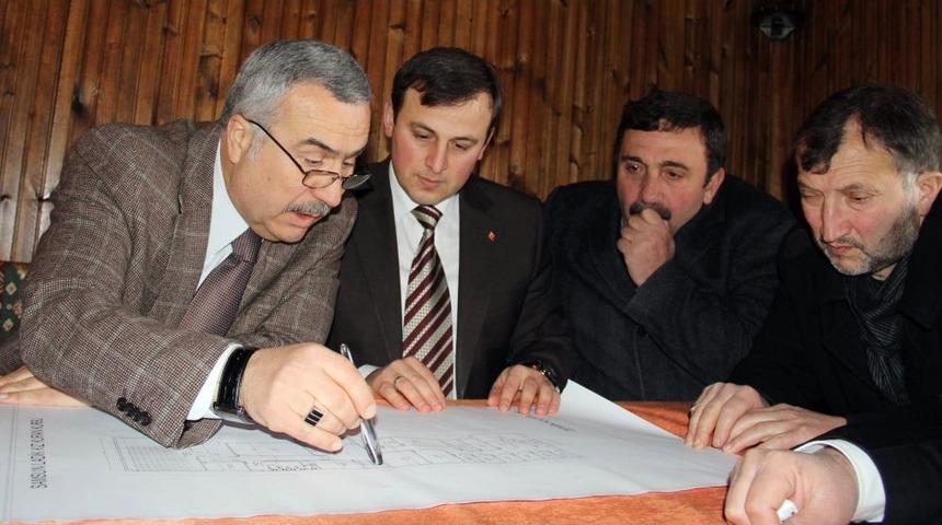 Milletvekili Demir'den Ladik Bolat K&ouml;y&uuml;'ne Kuran Kursu M&uuml;jdesi