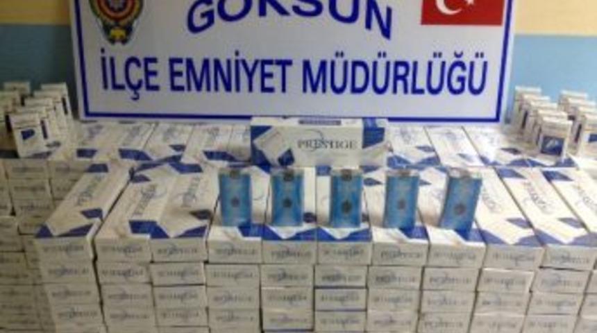 "dur" İhtarına Uymayan Otomobilden Ka&ccedil;ak Sigara &Ccedil;ıktı