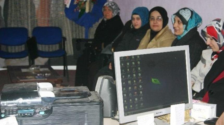 Hisarcık Ak Parti Kadın Kollarından Toplantı