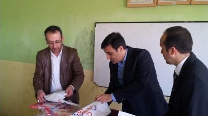 Yılın &Ouml;ğretmenine Destek
