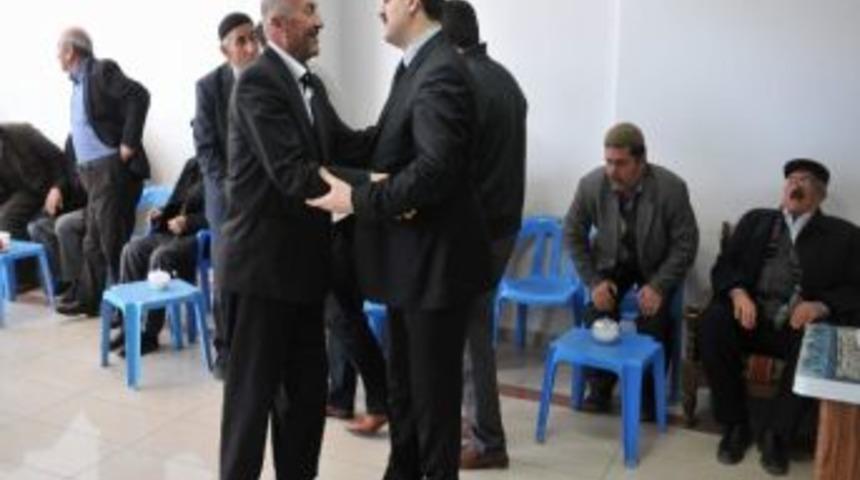 M&uuml;d&uuml;r Acar&rsquo;dan Gazeteci Karako&ccedil;&rsquo;a Taziye Ziyareti