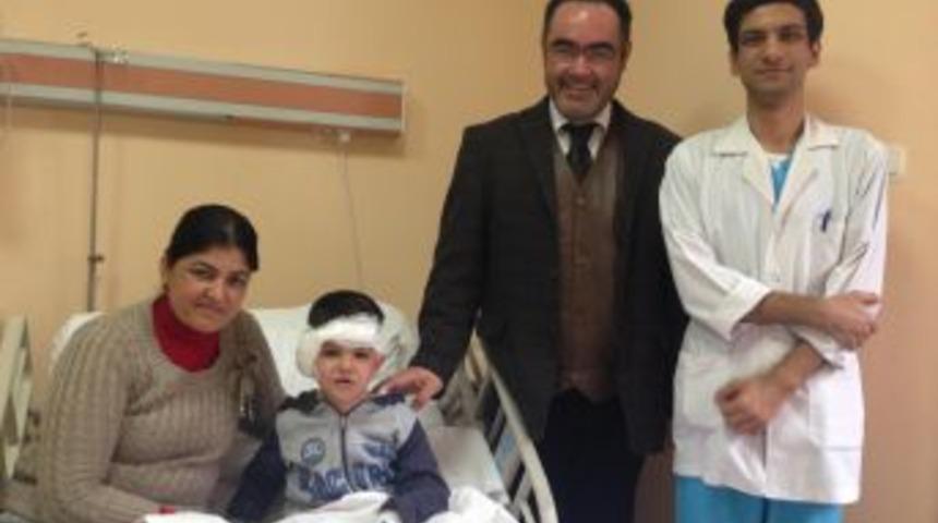 MK&Uuml;&rsquo;de Biyonik Kulak Ameliyatı Başarıyla Yapıldı