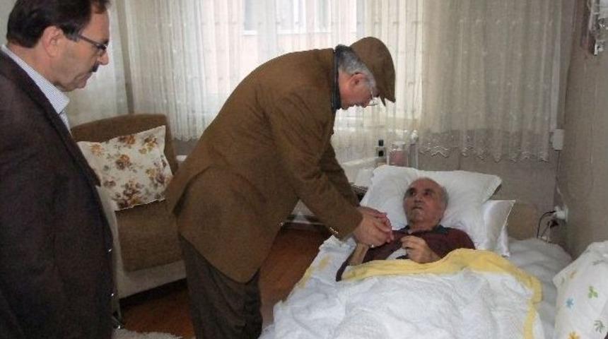 Eski Vekil Berati Erdoğan&rsquo;a Vefa