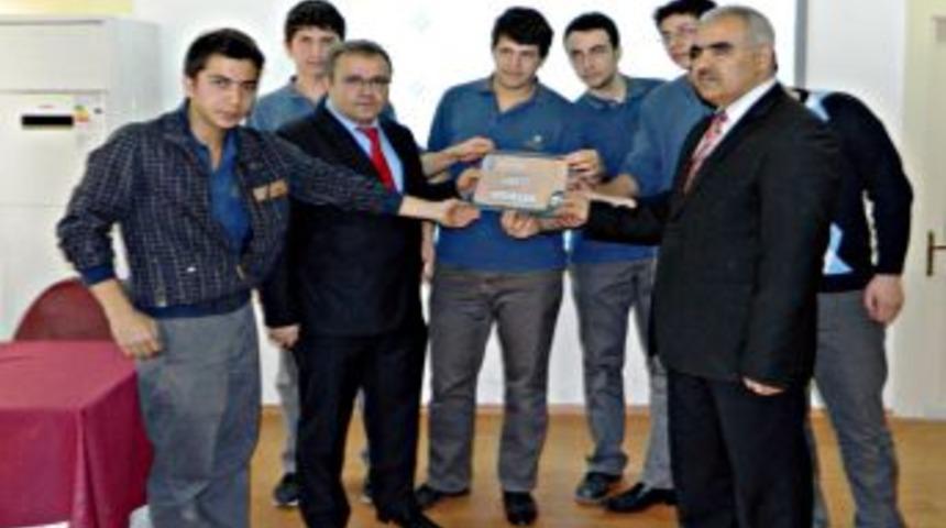 Suriyeliler I&ccedil;in 6 Bin 900 Lira Topladılar