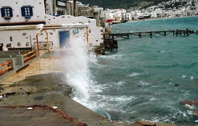 Fırtına Ege’yi Etkisi Altına Almaya Başladı 1