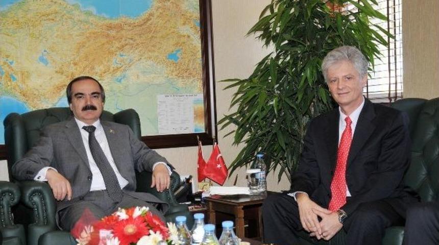 Avusturya B&uuml;y&uuml;kel&ccedil;isi W&ouml;lfer'den Vali Coş'a Ziyaret