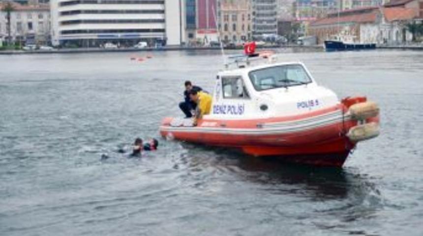 Down Sendromlu &Ccedil;ocuklar Polis Oldu