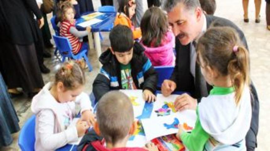 Toroslar Belediyesi'nden Okul &Ouml;ncesi Eğitime Sınıf Desteği