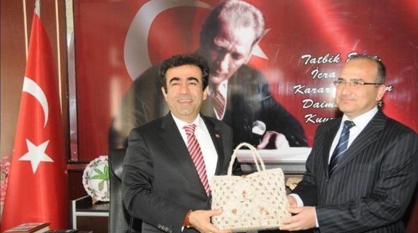 Bozyazı'nın Muzları Hediyelik Eşyalara D&ouml;n&uuml;ş&uuml;yor