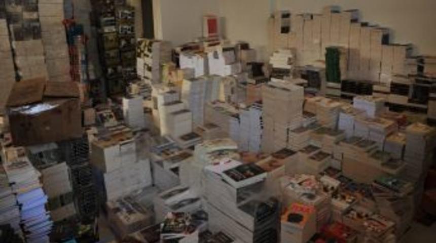 İzmir'de Korsan Kitaba Ge&ccedil;it Yok