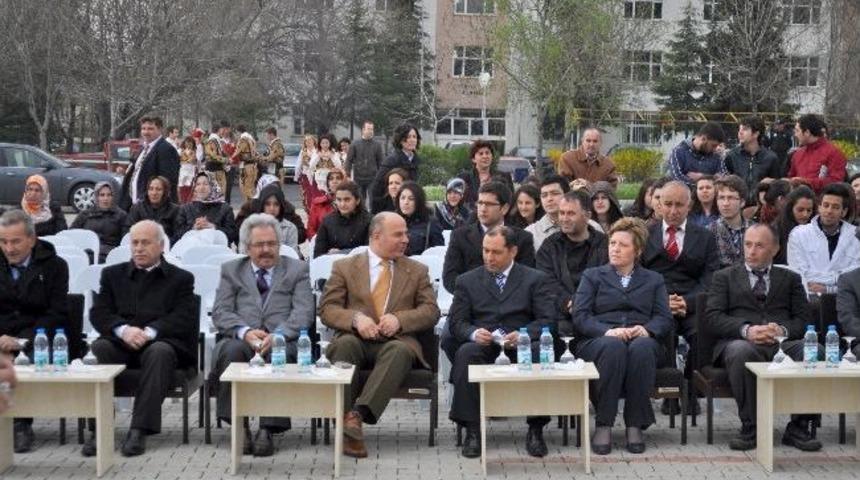Trakya &Uuml;niversitesi&rsquo;nde 2 Bin 500 Fidan Toprakla Buluştu