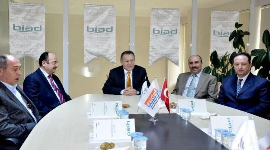 Milletvekili Uğur, &Ccedil;&ouml;z&uuml;m S&uuml;recine Destek İstedi