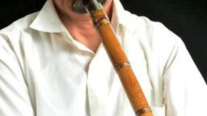 &Uuml;nl&uuml; Neyzen Ayvalık&rsquo;a Geliyor