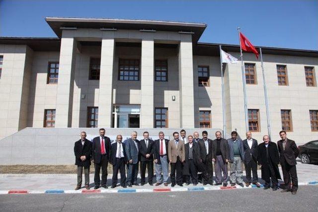 Ağrı İbrahim &Ccedil;e&ccedil;en &Uuml;niversitesini Ziyaret Eden Muhtarların Fitness Keyfi 3