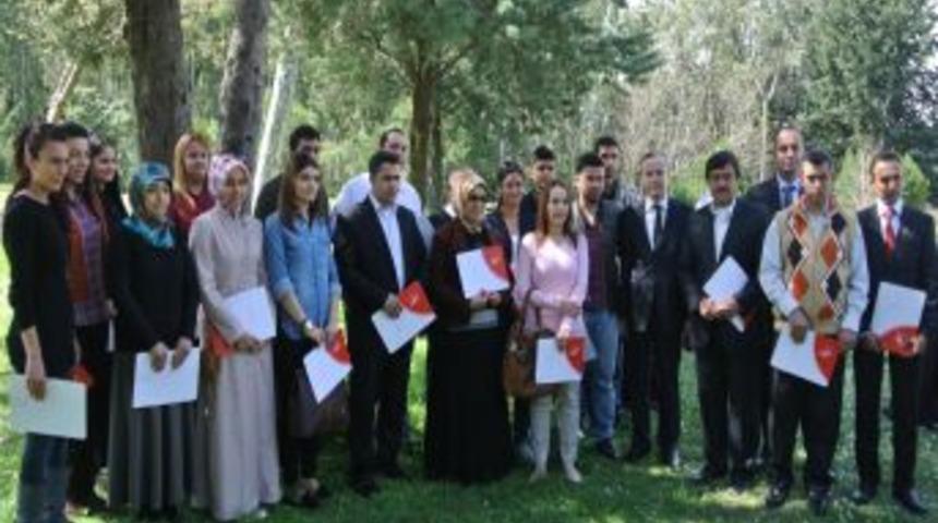 Mantar Kursunu Tamamlayanlara Sertifikaları Verildi