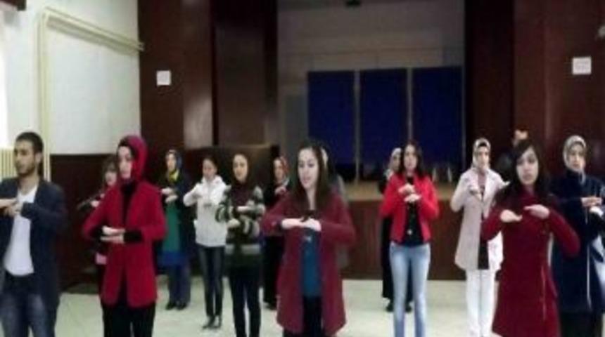 Seydişehir&rsquo;de &ldquo;işaret Dili&rdquo; Kursiyerlerinden G&ouml;steri