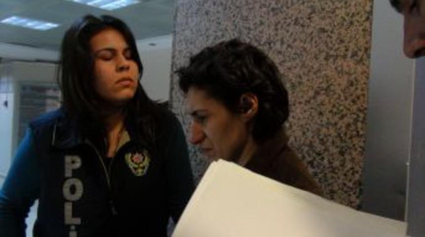 Oğlunu &Ouml;ld&uuml;ren Kadın: Bu Olay Boşananlara Ders Olsun