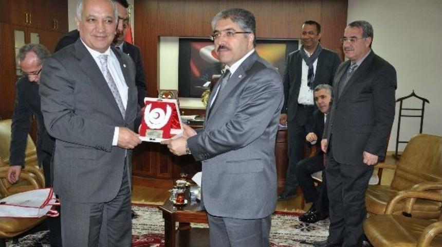 Kızılay Genel Başkanı Muş&rsquo;ta