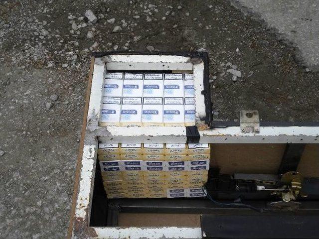 Kamyonetin Zulasında 8 Bin 470 Paket Ka&ccedil;ak Sigara Ele Ge&ccedil;ti 1