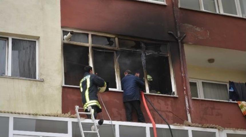 Velik&ouml;y&rsquo;de Korkutan Yangın