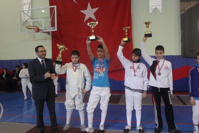Samanyolu Uluslararası Cup Eskrim Turnuvası 5. Yılında 1