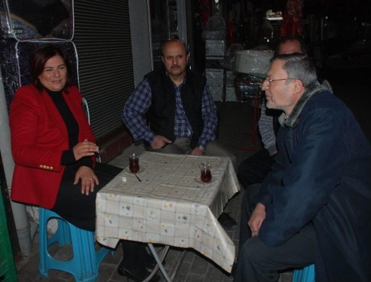 Başkan &Ccedil;er&ccedil;ioğlu Salı Pazarını Gezdi