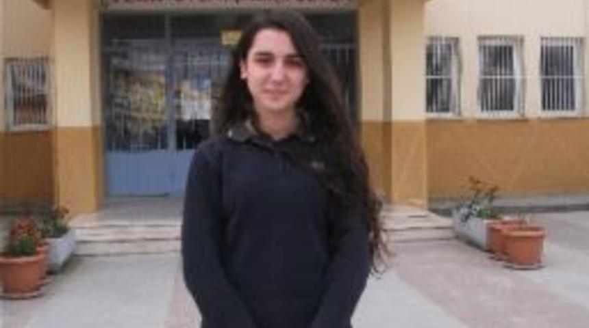 Gemlikli &Ouml;ğrencinin Başarısı