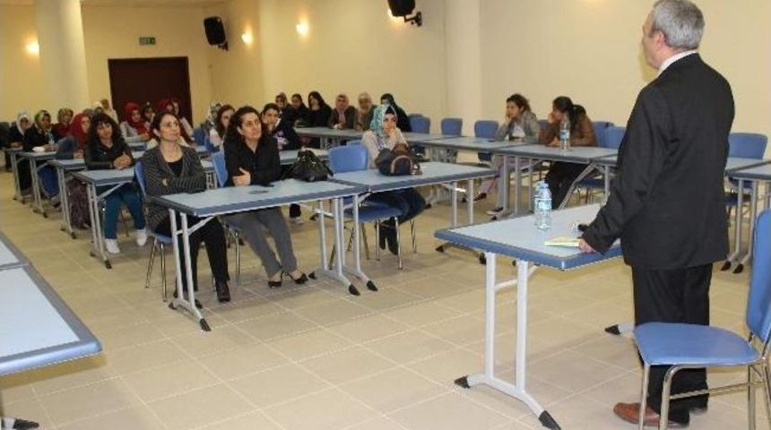 Kyk&rsquo;da Kişisel Gelişim Ve Farkındalık Semineri D&uuml;zenlendi