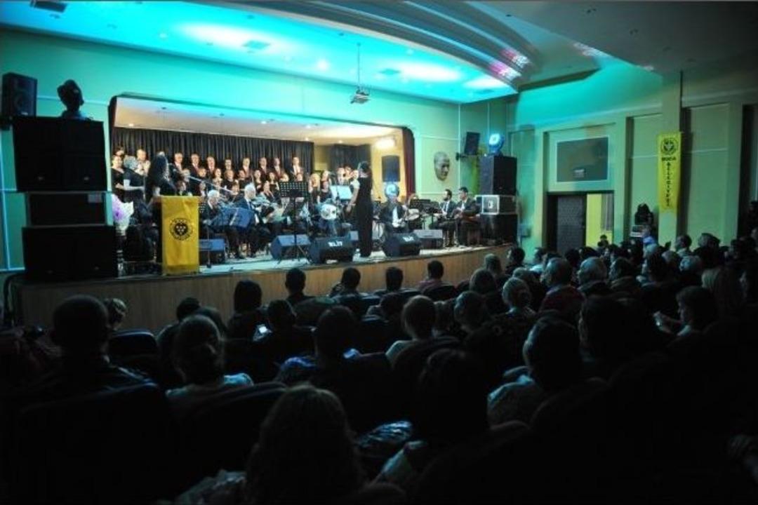 Bucalı Kursiyerlerinden &Ccedil;anakkale Konseri