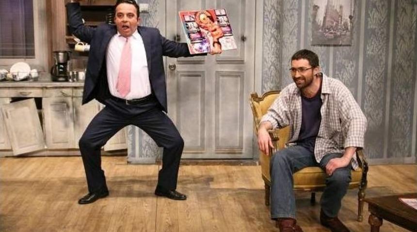 "halktan Biri" Oyunu Bu Hafta Sahnelenecek